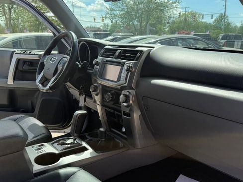 Used 2012 Toyota 4Runner SR5 w/ Premium Pkg image 14