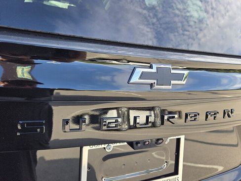 New 2026 Chevrolet Suburban Z71 w/ Z71 Off-Road Package AWD/4WD image 17