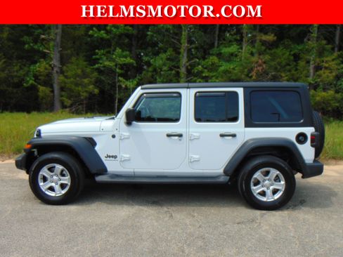 Used 2023 Jeep Wrangler Unlimited Sport w/ Cold Weather Group AWD/4WD image 4