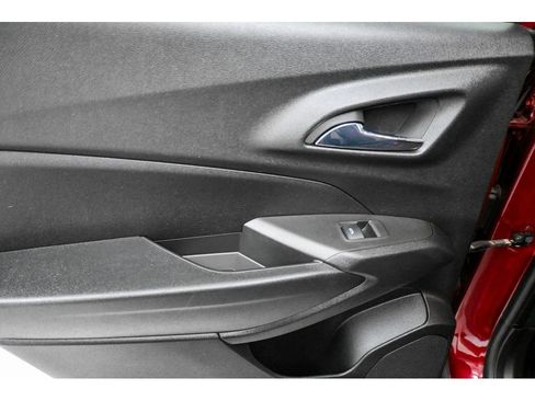 Used 2024 Chevrolet Trax ACTIV FWD image 20