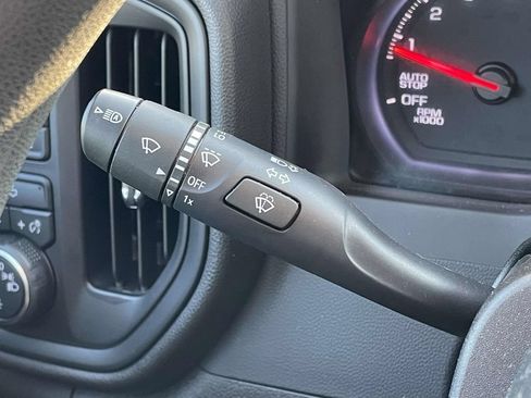 Used 2022 Chevrolet Silverado 1500 Custom AWD/4WD image 11