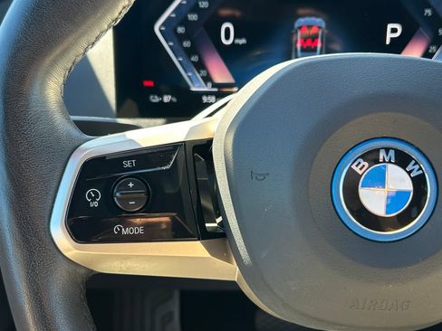 Used 2023 BMW iX xDrive50 AWD/4WD image 19