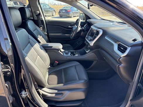 Used 2023 GMC Acadia SLT image 17