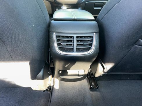 Used 2023 Chevrolet Malibu LT image 30