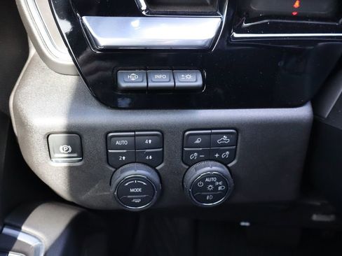 Used 2025 Chevrolet Silverado 2500 LTZ w/ LTZ Plus Package AWD/4WD image 11