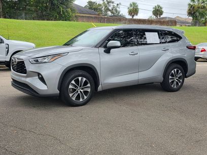 Used 2020 Toyota Highlander XLE