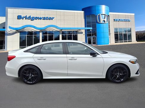 Used 2023 Honda Civic Sport image 7