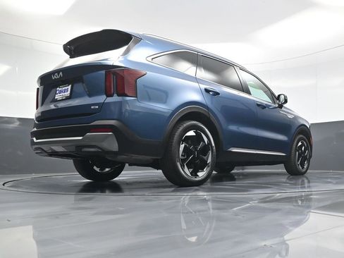 New 2025 Kia Sorento EX image 48