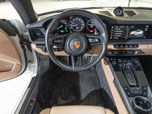 Certified 2022 Porsche 911 Carrera 4S AWD/4WD image 25