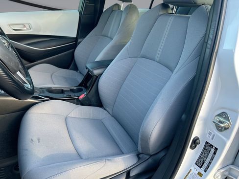 Certified 2025 Toyota Corolla SE FWD image 11