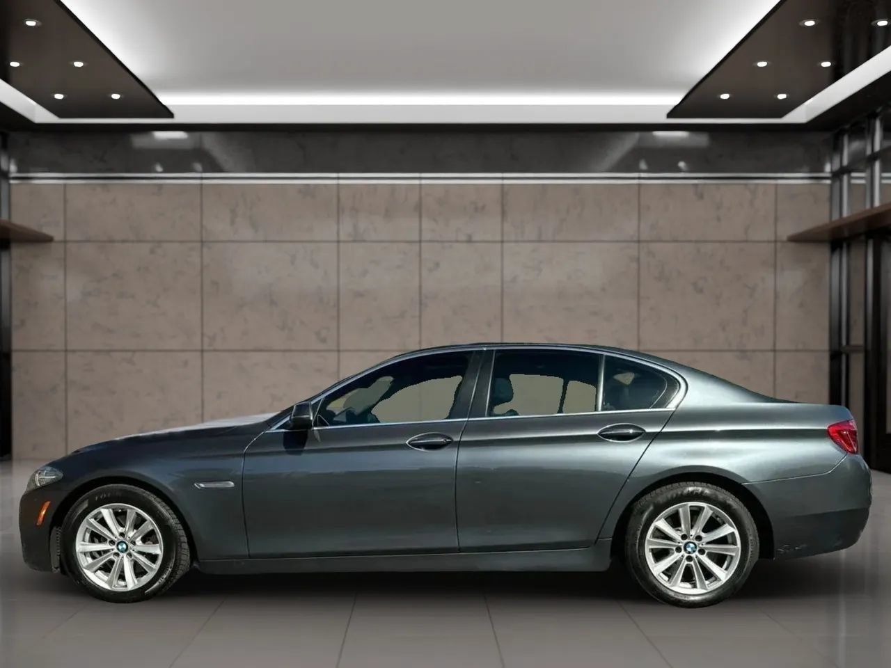 Used 2016 BMW 528i xDrive Sedan AWD/4WD image 6