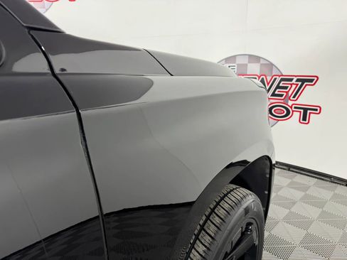 Used 2020 GMC Yukon SLT w/ Graphite Performance Edition image 33