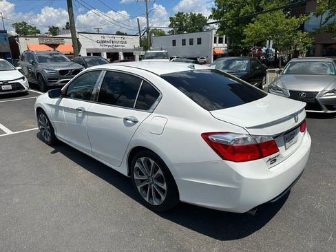 Used 2014 Honda Accord Sport image 10