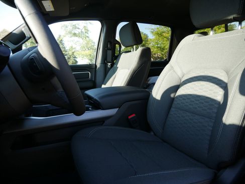 New 2026 RAM 1500 Big Horn AWD/4WD image 9