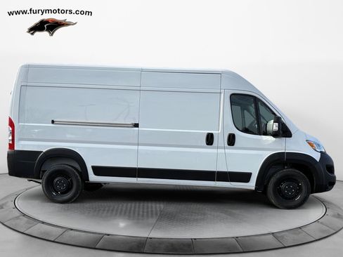 Used 2024 RAM ProMaster 2500 w/ Storage Group image 2