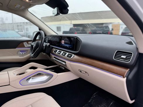 Used 2025 Mercedes-Benz GLE 350 GLE 350 4MATIC Sport Utility 4 image 27