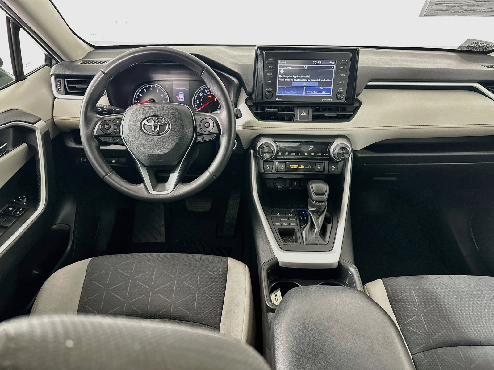 Certified 2021 Toyota RAV4 XLE w/ XLE Grade Weather Package AWD/4WD image 22