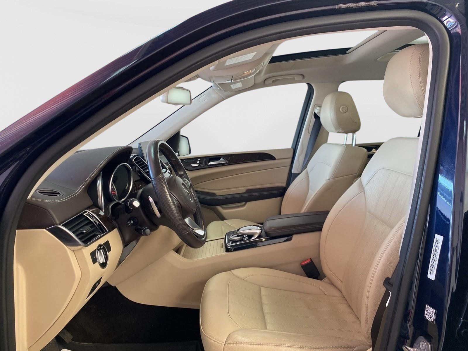 Used 2018 Mercedes-Benz GLS 450 4MATIC image 24