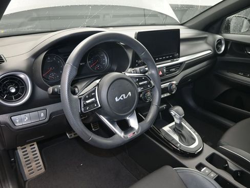 Used 2023 Kia Forte GT-Line w/ GT-Line Premium Package image 17