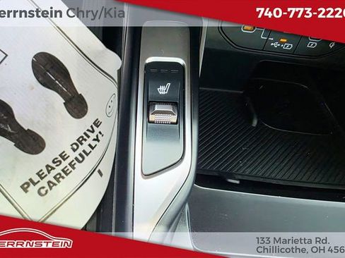 Used 2025 Kia Sorento S FWD image 15