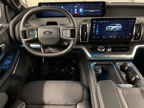 New 2026 Ford Expedition Platinum w/ Stealth Appearance Package image 8