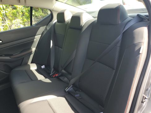 New 2025 Nissan Altima 2.5 SR image 17