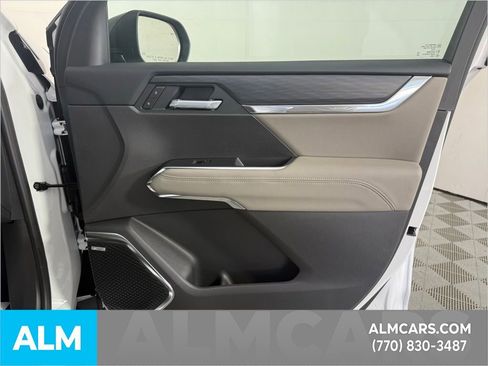 Used 2026 GMC Acadia Elevation w/ Super Cruise Package image 39