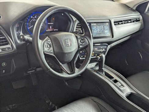 Used 2021 Honda HR-V EX-L image 9