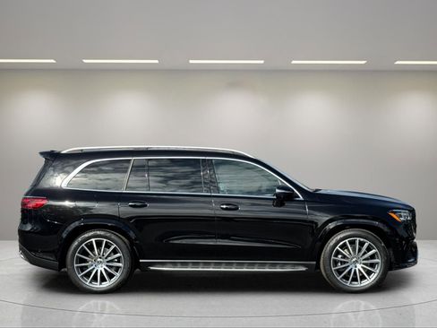 New 2025 Mercedes-Benz GLS 580 4MATIC image 3