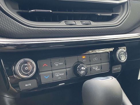 New 2026 Jeep Compass Latitude image 49