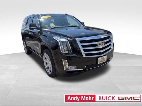 Used 2016 Cadillac Escalade Premium AWD/4WD image 3