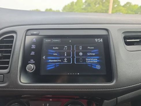Used 2021 Honda HR-V Sport image 27
