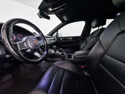 Used 2020 Porsche Cayenne image 20