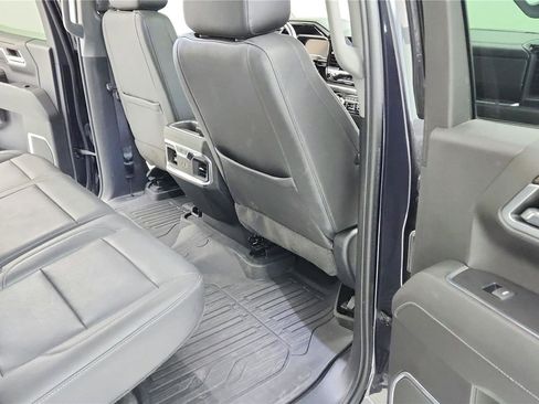 Used 2022 GMC Sierra 1500 SLT w/ SLT Convenience Package image 22