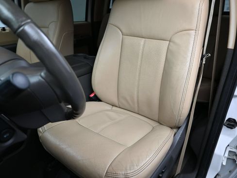 Used 2015 Ford F250 Lariat w/ Lariat Interior Package AWD/4WD image 21