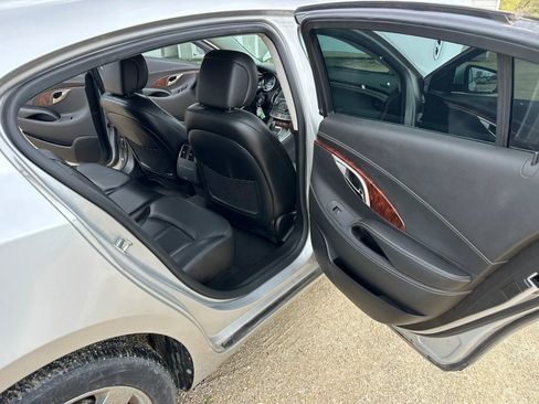 Used 2011 Buick LaCrosse CXL FWD image 12