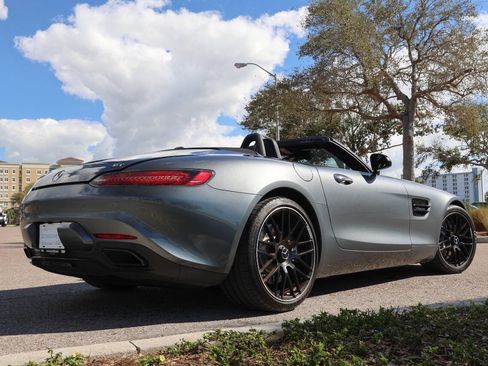 Used 2018 Mercedes-Benz AMG GT Base 2dr Roadster image 17