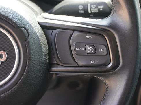 Used 2021 Jeep Gladiator Sport AWD/4WD image 25