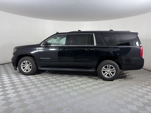Used 2019 Chevrolet Suburban LT AWD/4WD image 4