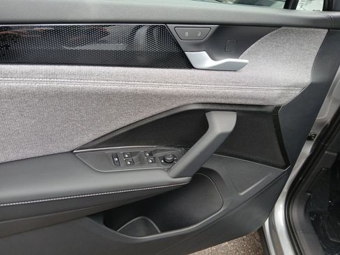 New 2025 Volkswagen Tiguan S image 11