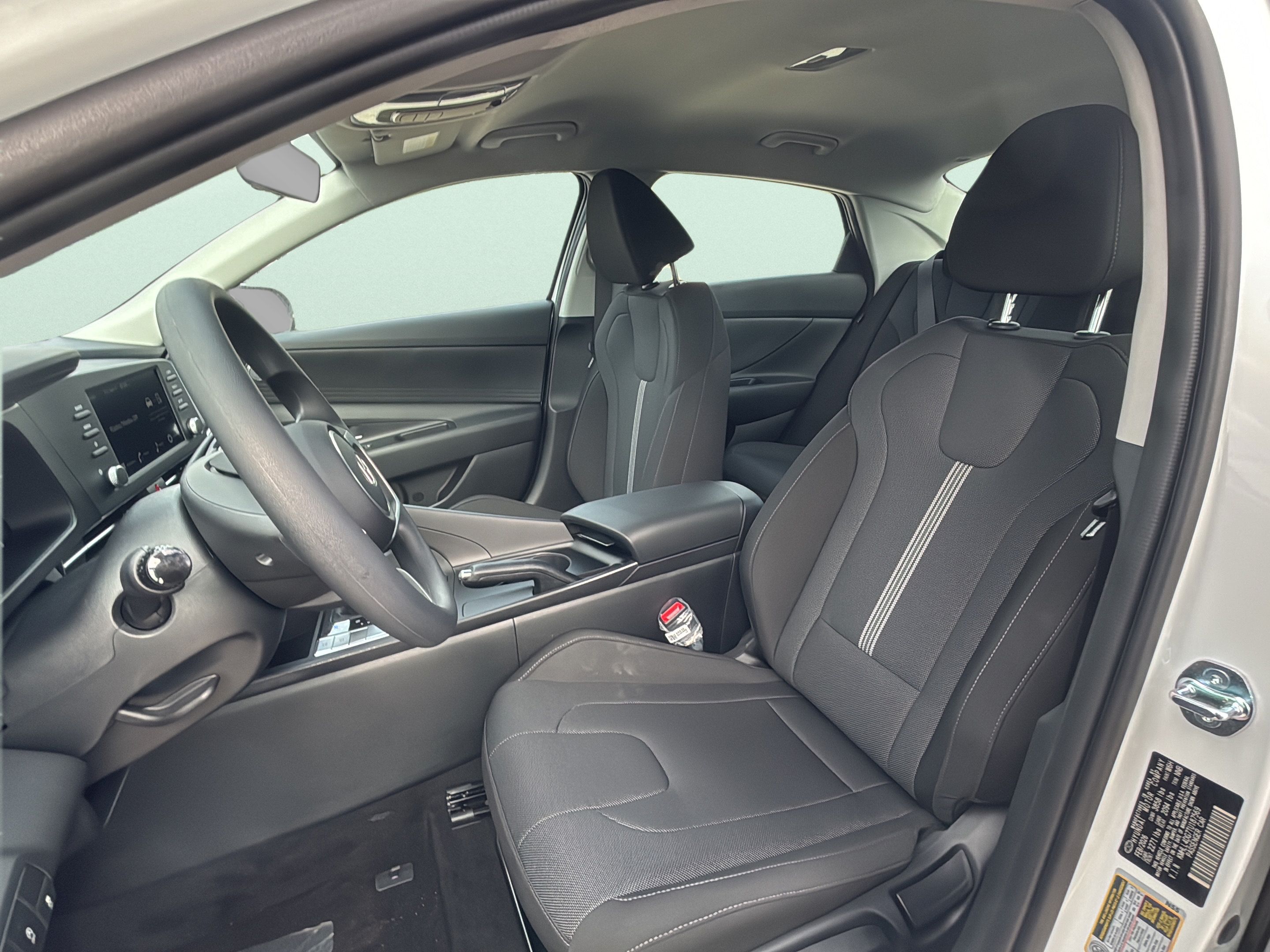 Certified 2026 Hyundai Elantra SE FWD image 20