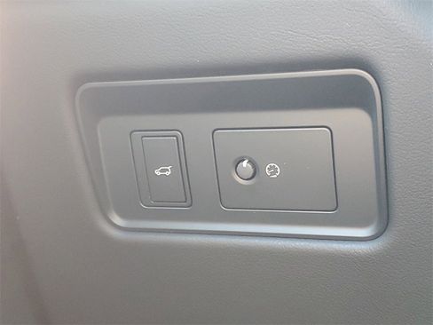 New 2026 Jaguar F-PACE R-Dynamic S image 14