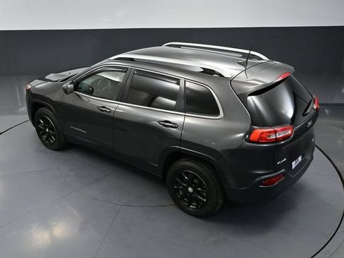 Used 2016 Jeep Cherokee Latitude w/ North All-Season Group AWD/4WD image 51