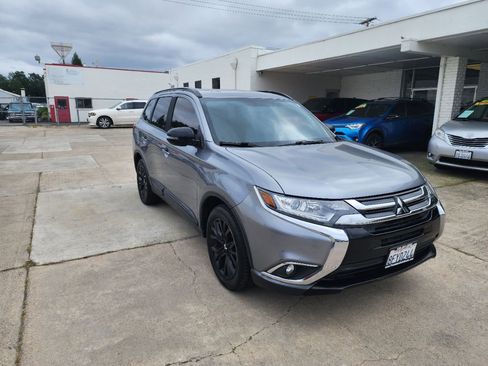 Used 2018 Mitsubishi Outlander SE FWD image 7