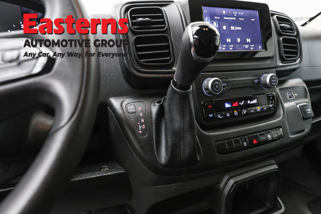 Used 2025 RAM ProMaster 2500 w/ Convenience Group FWD image 14