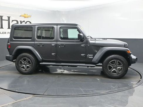 Used 2018 Jeep Wrangler Unlimited Sport S AWD/4WD image 48
