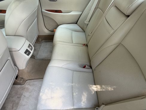 Used 2011 Lexus ES 350 FWD image 31
