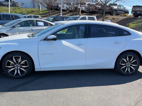 Used 2018 Chevrolet Malibu LT image 8