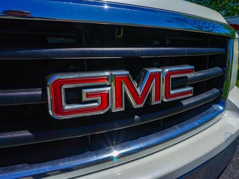 Used 2008 GMC Sierra 1500 SLE w/ Power Pack Plus AWD/4WD image 9