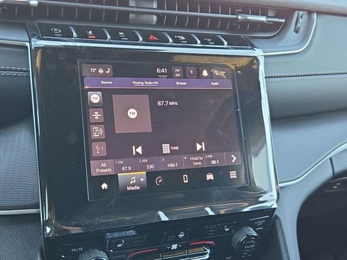 New 2025 Jeep Grand Cherokee L Laredo w/ Luxury Tech Group I RWD image 19